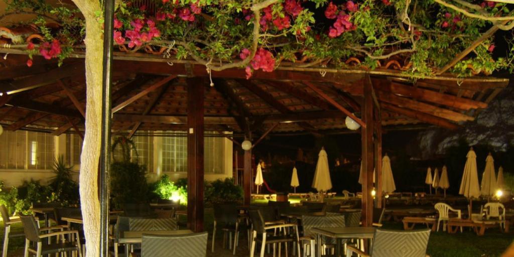 Alfa Hotel Колимбия Стая снимка