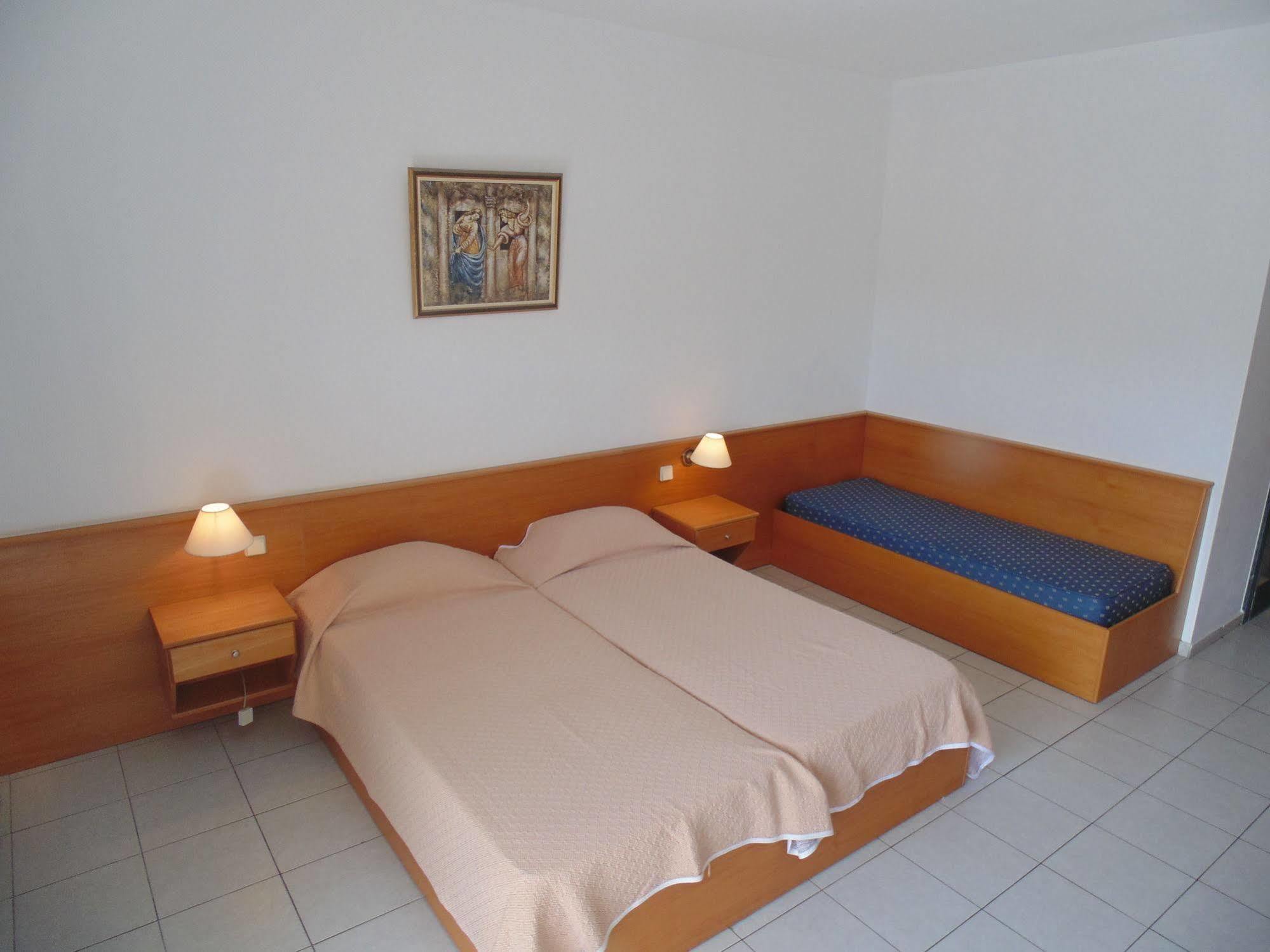 Alfa Hotel Колимбия Екстериор снимка